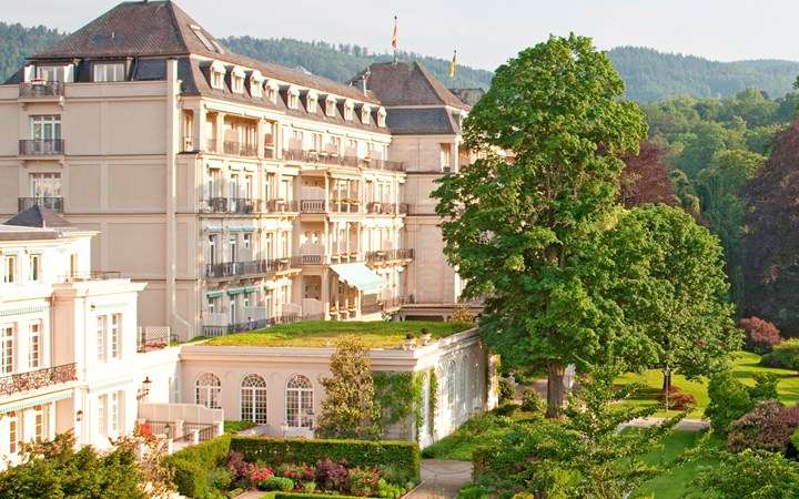 hotel babymoon