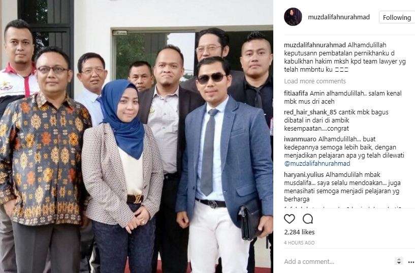 muzdalifah dan tim kuasa hukum