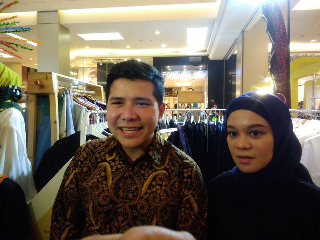 haykal dan istri