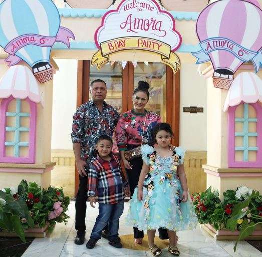 Kd dan keluarga
