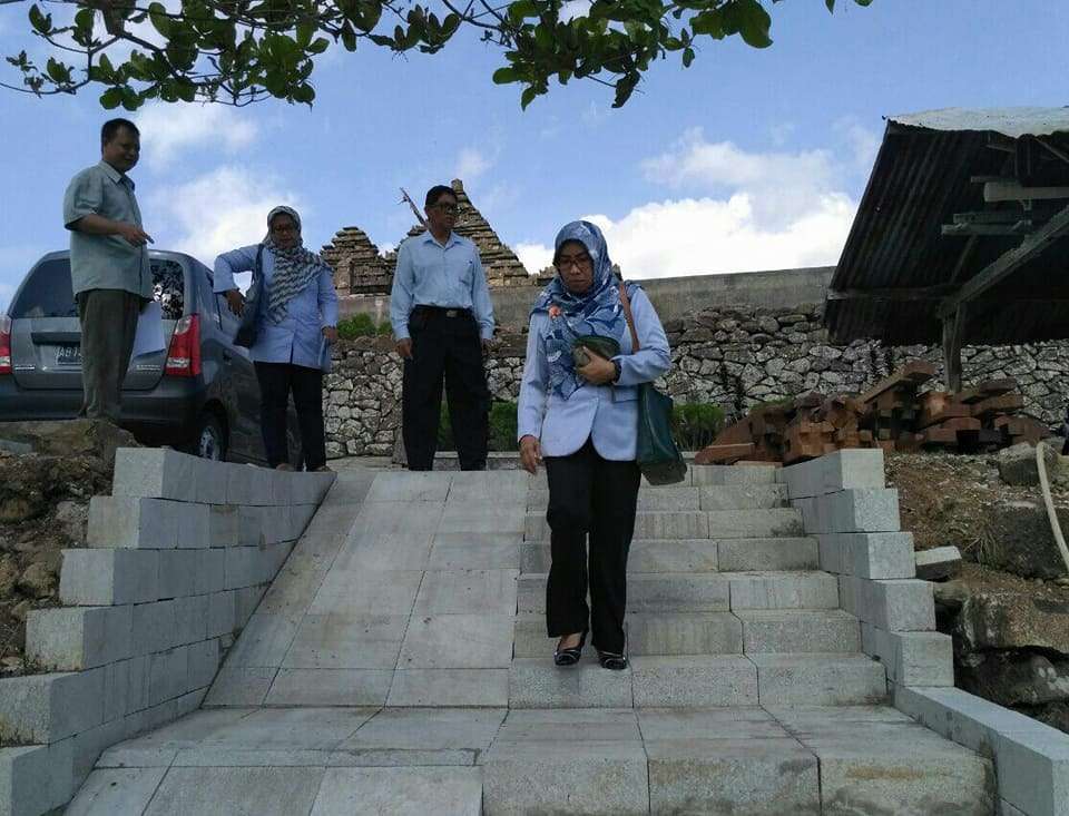 candi ijo