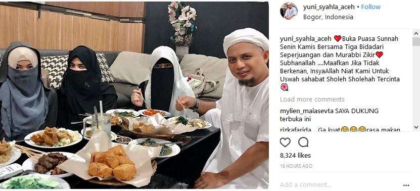 ustaz Arifin Ilham dan istri