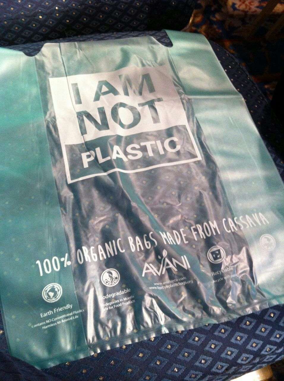 plastik yang bisa diminum