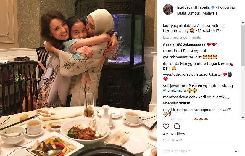 Laudya Cynthia Bella dan Julie Estelle