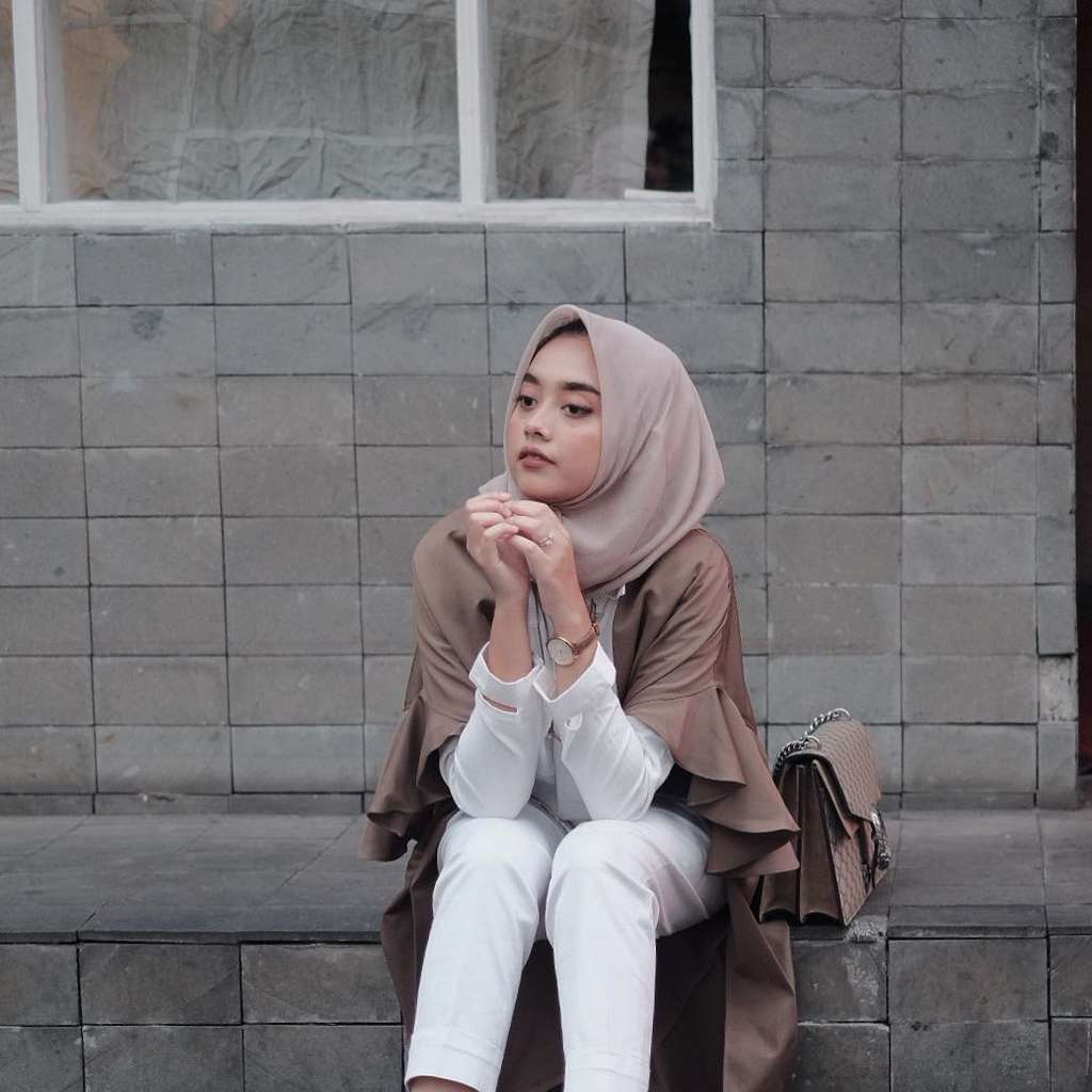 Instagram.com/nabilahatifa Instagram.com/nabilahatifa
