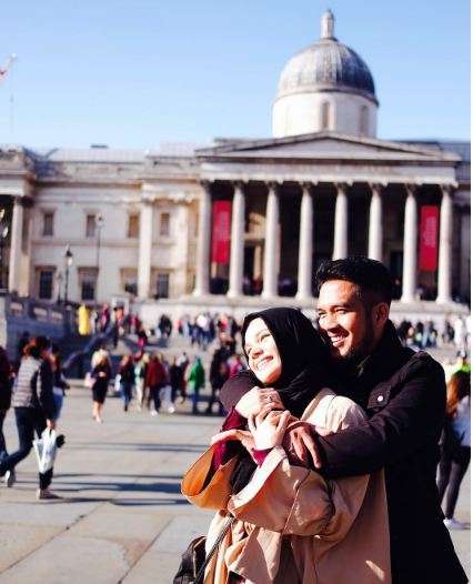 dewi sandra dan suami