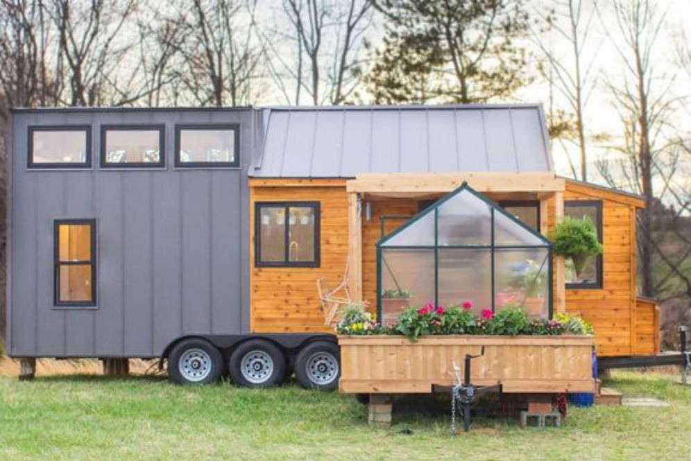 Rumah mini dengan greenhouse
