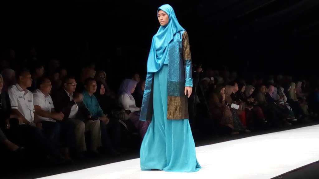 Oki Setiana Dewi