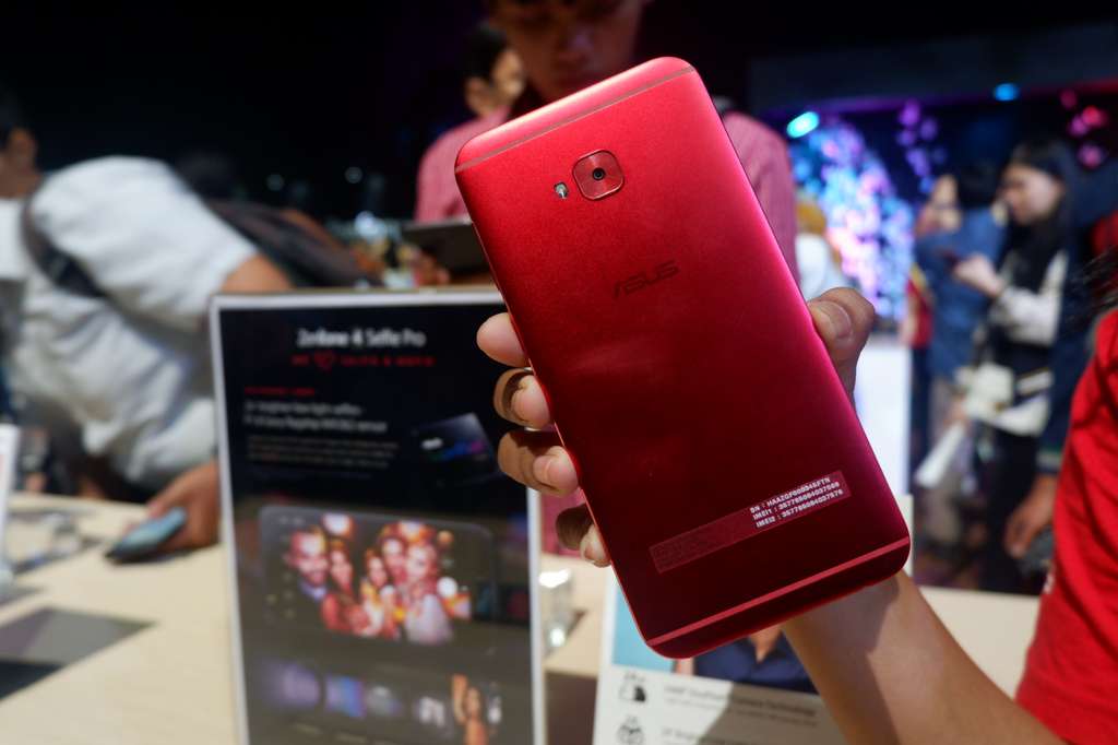 ASUS ZenFone 4 Selfie Series (2)