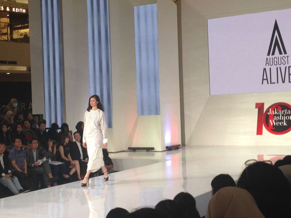 Rancangan August Alive di JFW 2018