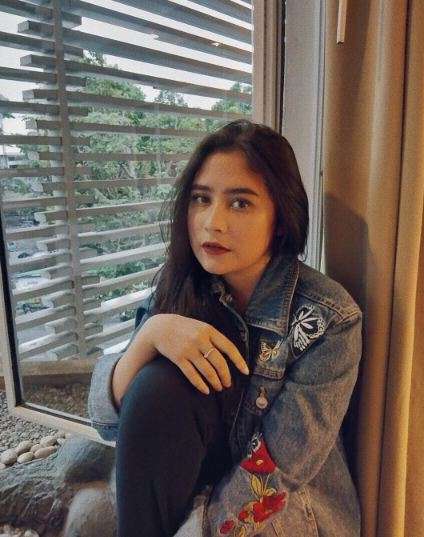 Prilly Latuconsina Prilly Latuconsina