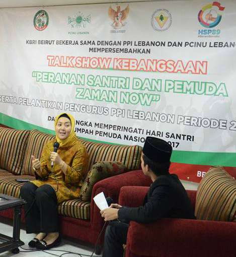 Bendahara Darma Wanita Persatuan Bu Tutut Wulansari, SIP