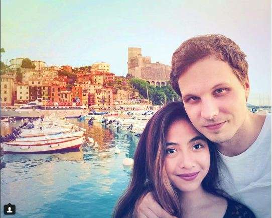 nadia Vega dan suami