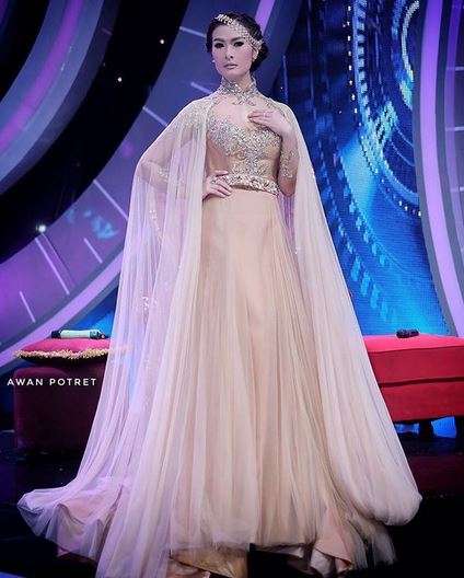 Iis Dahlia