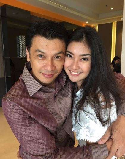 Eddie Foe, ayah Kevin Lilliana