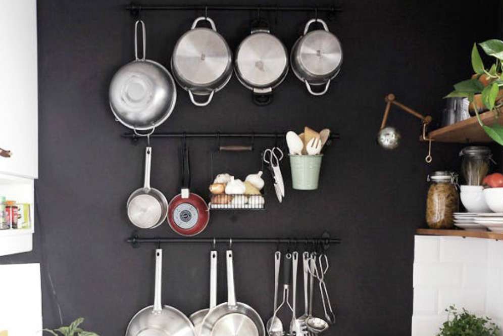 Gantungan untuk perkakas dapur
