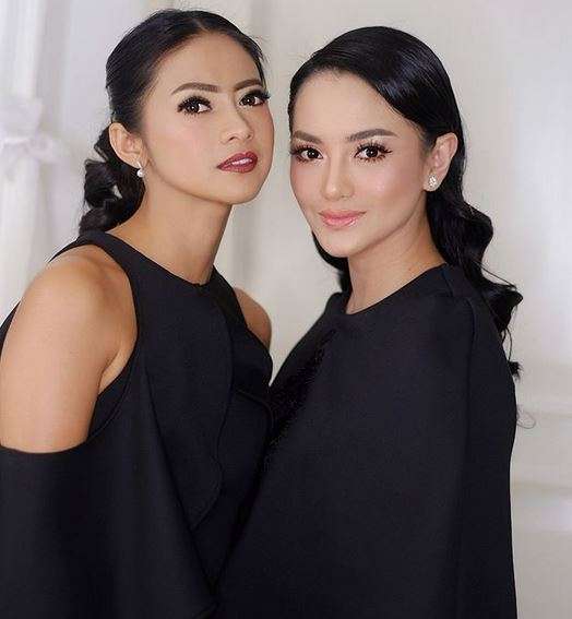 Ririn Ekawati dan Rini Yulianti