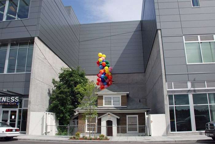 Rumah Gusur Rumah Gusur