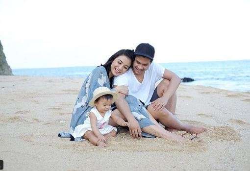 Ussy dan andhika pratama