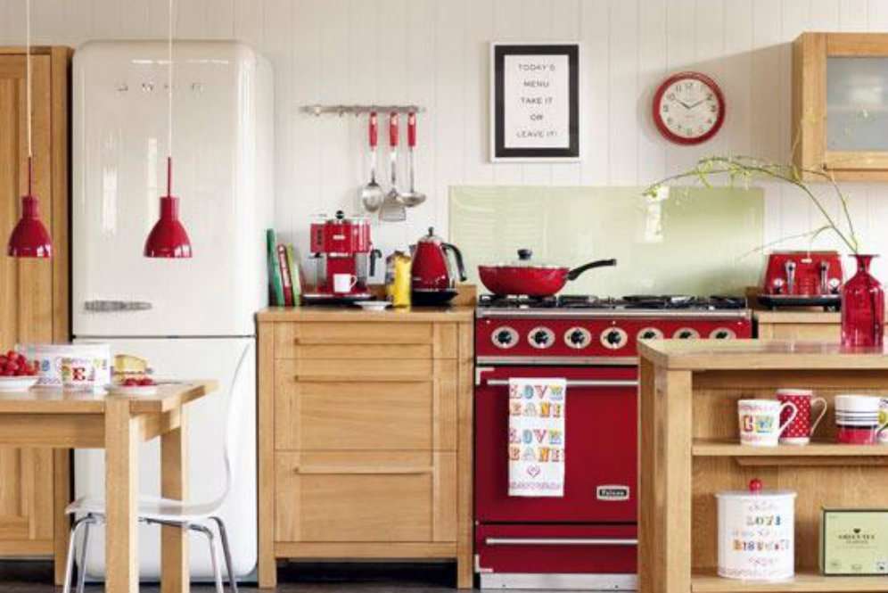 Dapur bernuansa merah