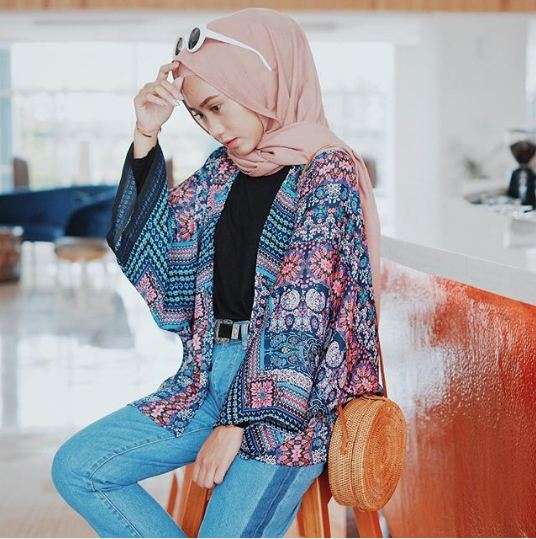 Instagram.com/yuliawijayantii