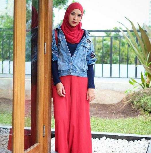 Zaskia Adya Mecca denim