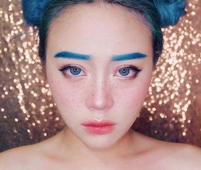 janine beuaty vlogger