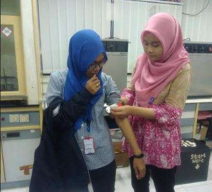 Pengukuran fisik calon ibu menggunakan Lila