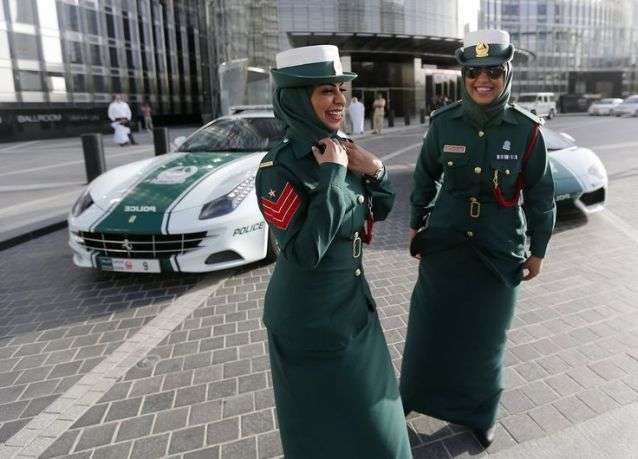 Polisi Berhijab Polisi Berhijab