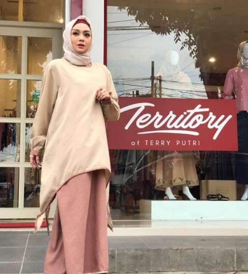 Terry Putri Terry Putri