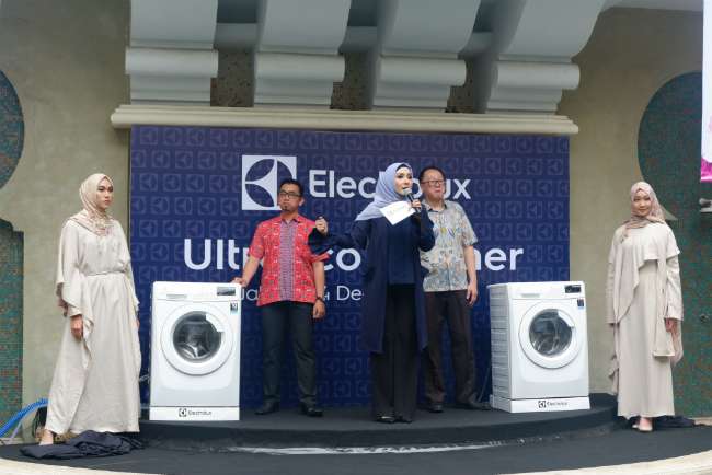 Mesin cuci Electrolux