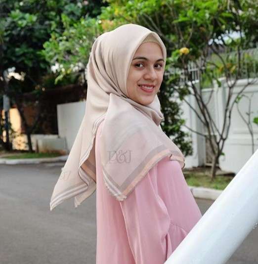 Nycta Gina