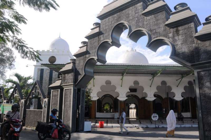 masjid surabaya