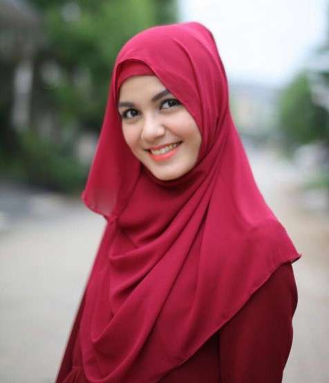 Nadya Almira