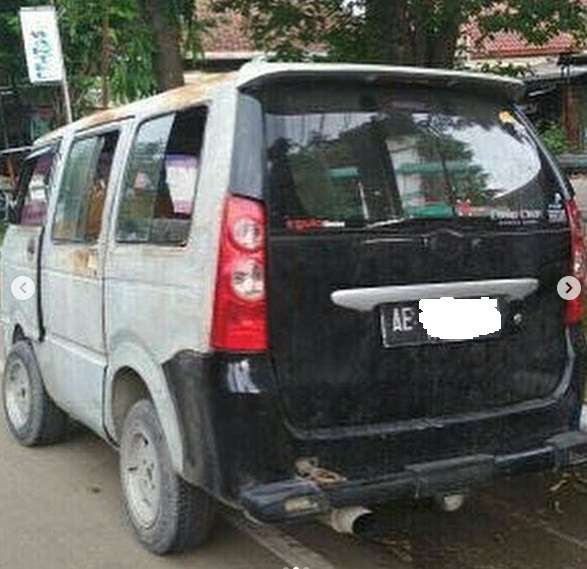 Lihat benar-benar.