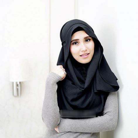 Ayu Ting Ting hijab