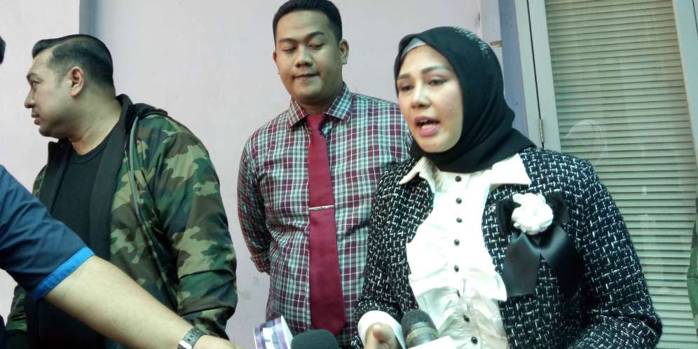 istri siri Vicky Prasetyo istri siri Vicky Prasetyo