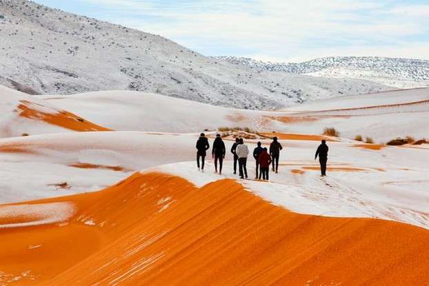 Salju Turun di Gurun Sahara 2