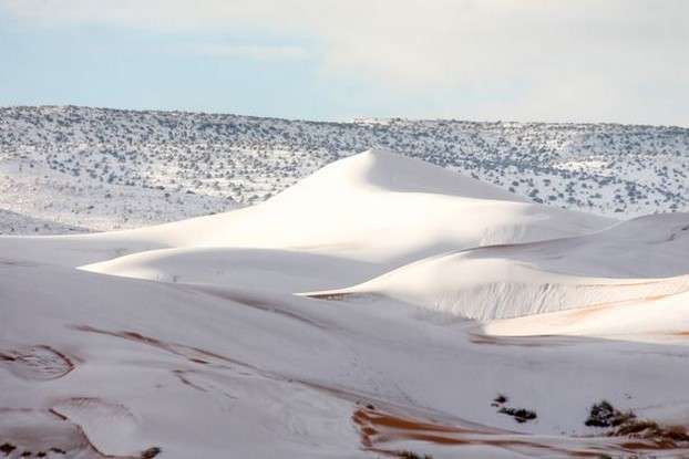 Salju Turun di Gurun Sahara 3