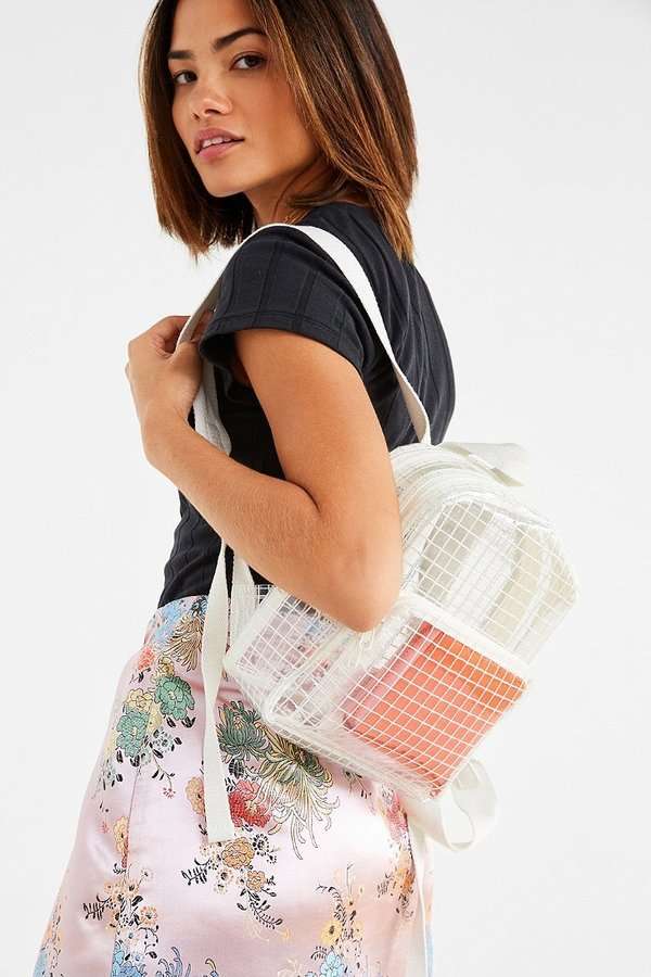 URBAN OUTFITTERS