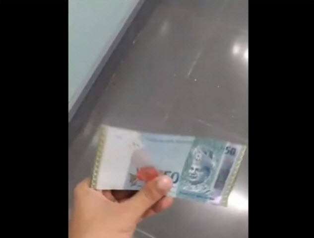 Kedinginan di Komuter Lihat Yang Terjadi