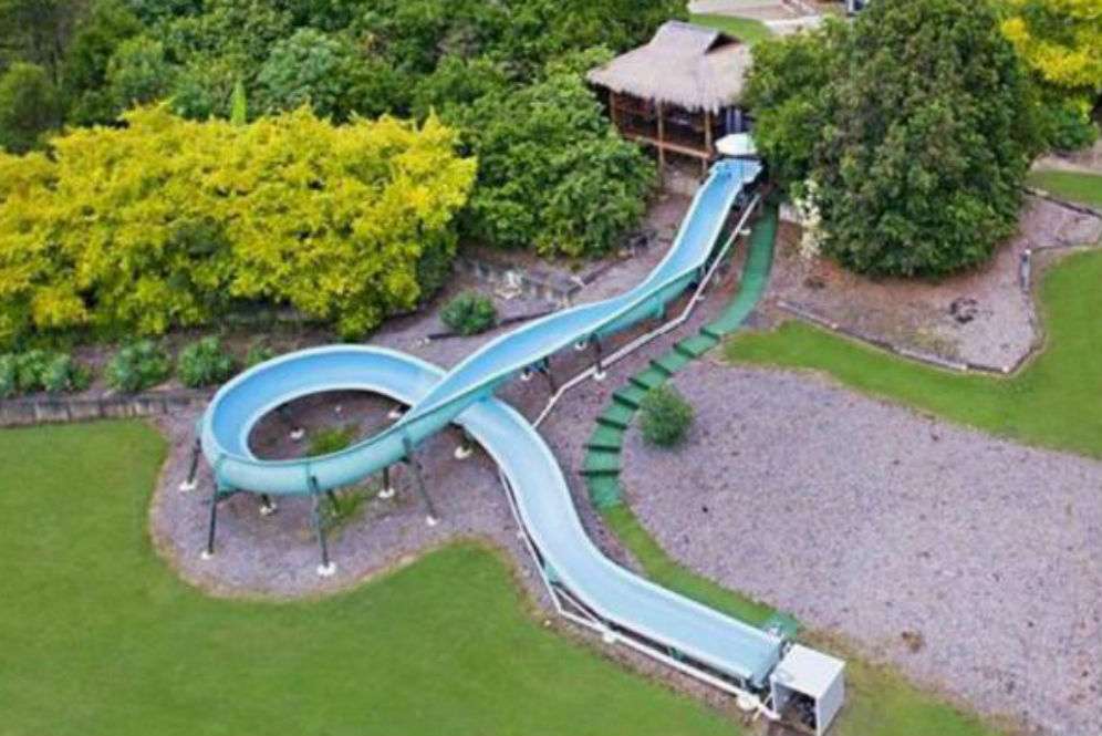 Rumah waterpark