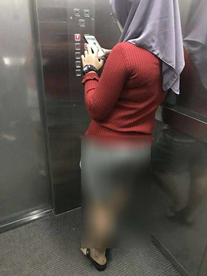 Wanita berhijab pakai celana pendek Wanita berhijab pakai celana pendek