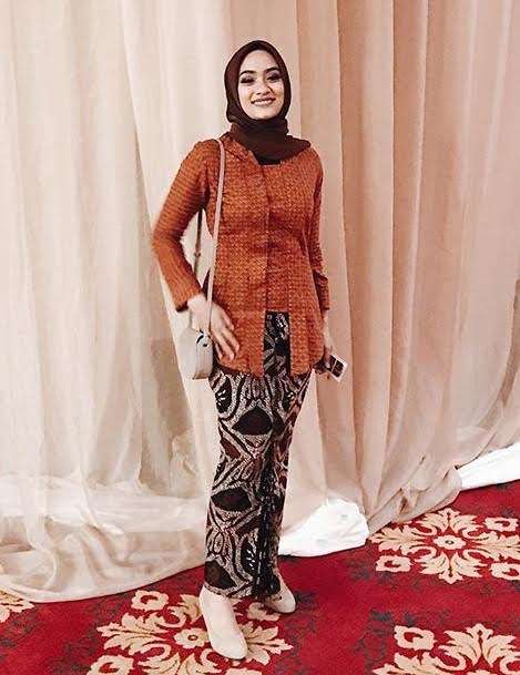 Ayudia Bing Slamet