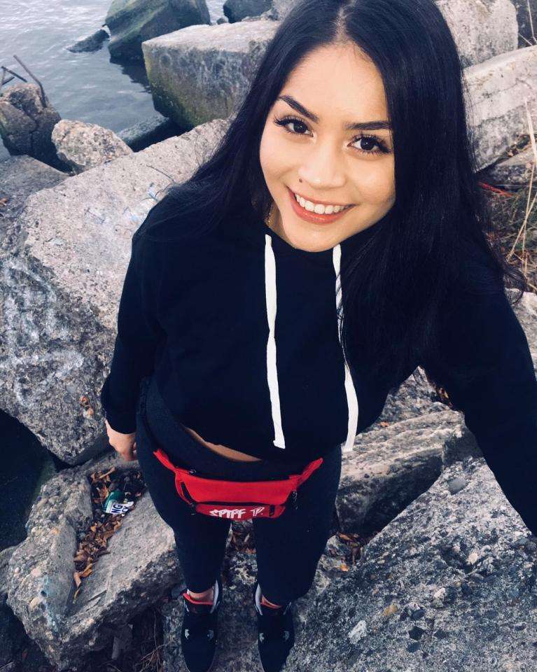 Diejek 10 Tahun Lebih Tua Gadis Buat Kejutan
