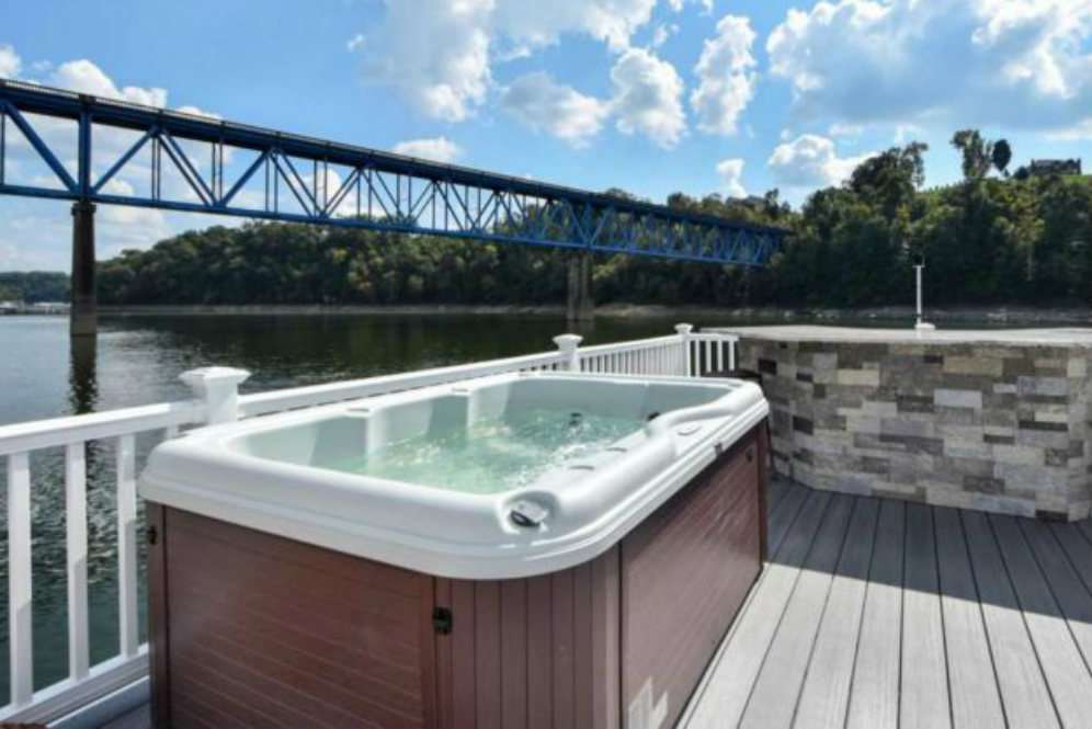 Jacuzzi di Houseboats Jacuzzi di Houseboats