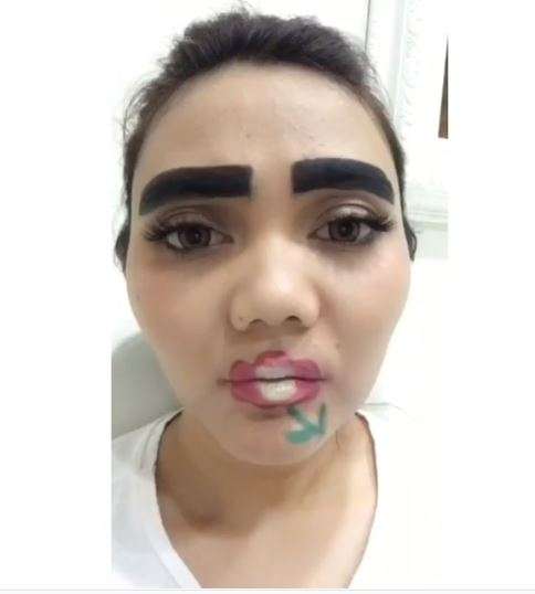 Alis ulet bulu Rina Nose