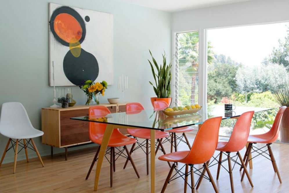 Meja makan midcentury