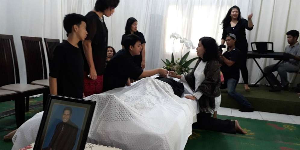 advent bangun advent bangun