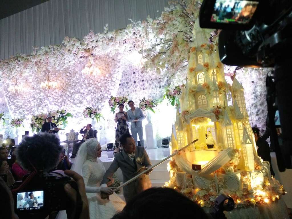 vicky dan angel lelga